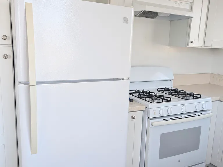 508 N Kenmore Ave #15 — Photo 4