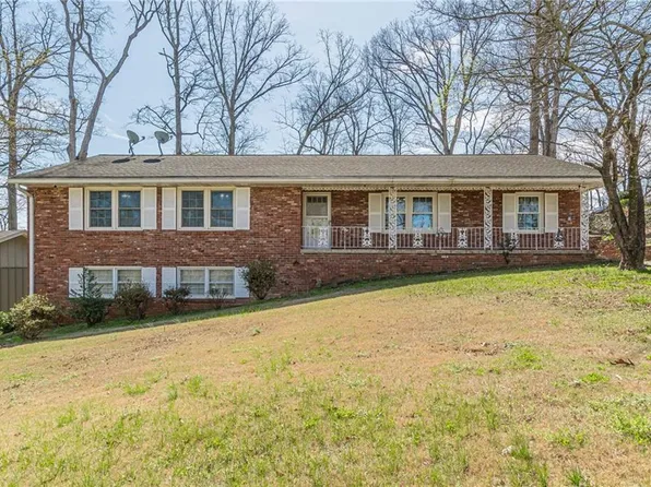 2110 Lavista Cir, Atlanta, GA 30354