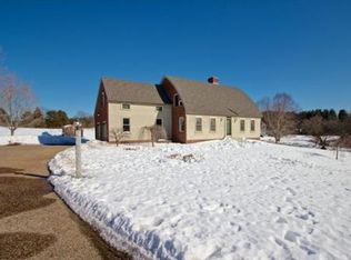 4 Cemetery St, Mendon, MA 01756