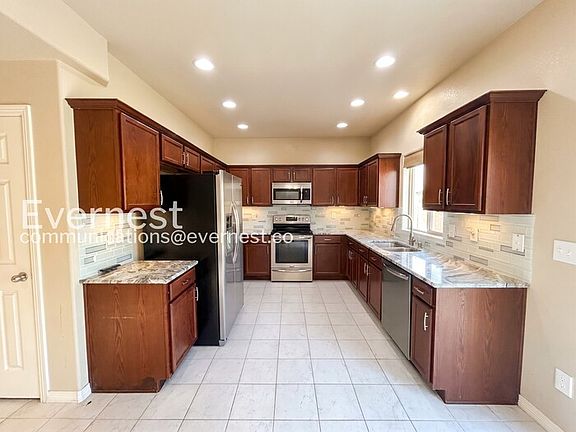 3rd image of 2315 Reed Grass Way