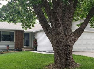 4732 Grassridge Rd, Lincoln, NE 68512