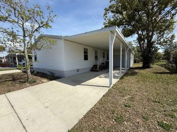 12266 Hallmark Ave, Brooksville, FL 34613