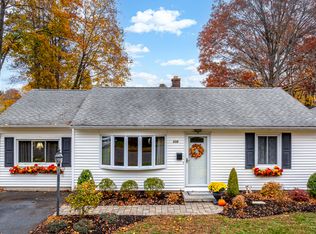 118 Hellstrom Rd, East Haven, CT 06512