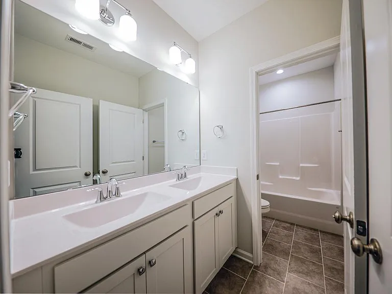1035 Gallivant Way — Photo 14