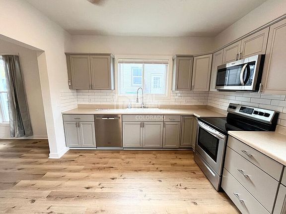 5th image of 103 3rd St