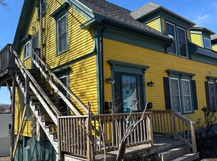 31 Sea St APT 6, Camden, ME 04843