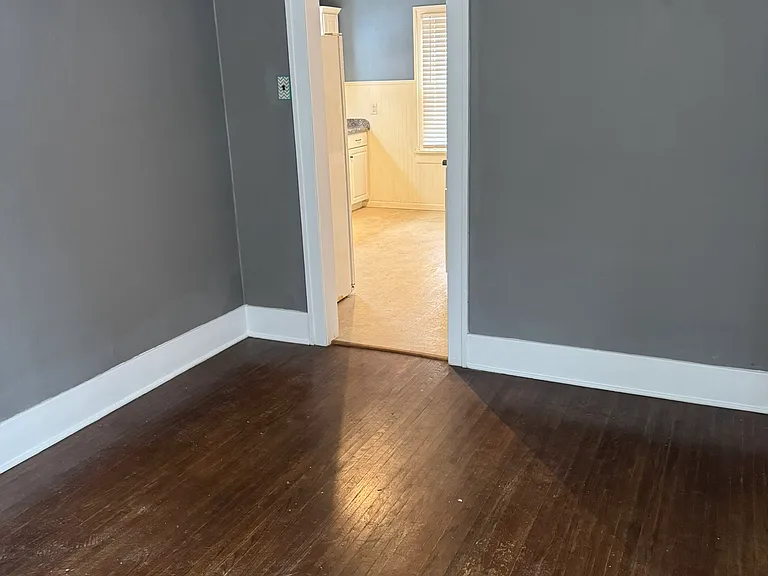 1528 W Sunset Ave — Photo 6