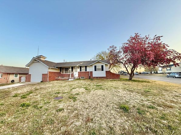 128 E Park St, Lincoln, KS 67455