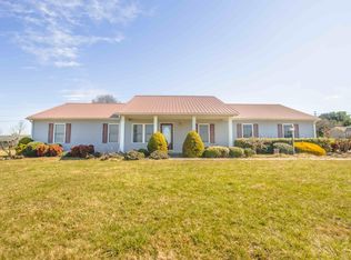 42 S Ridgeport Dr, Bronston, KY 42518