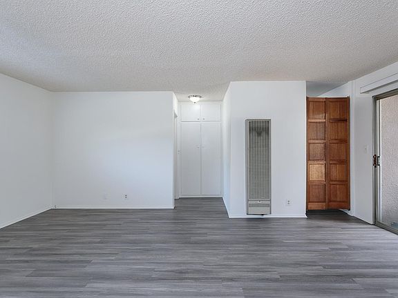 5th image of 660 W Sierra Madre Blvd #86vd2r6z7
