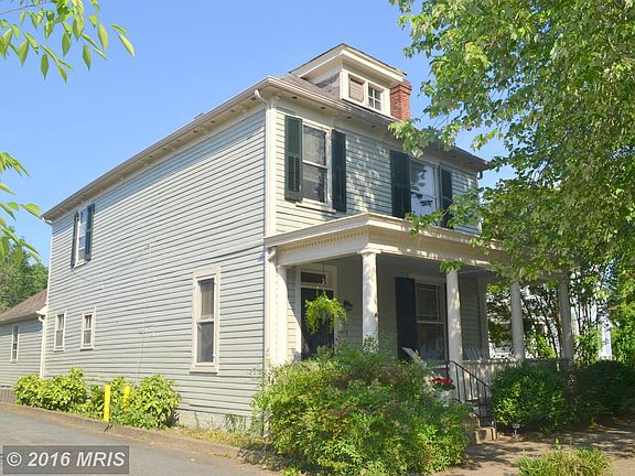 2nd image of 1205 Charles St