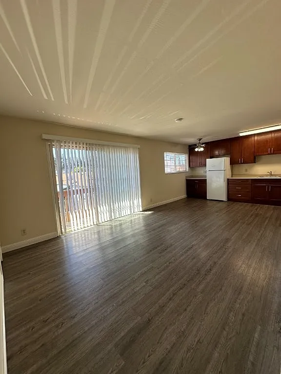 Building Photo - 15609 Ronda St #7