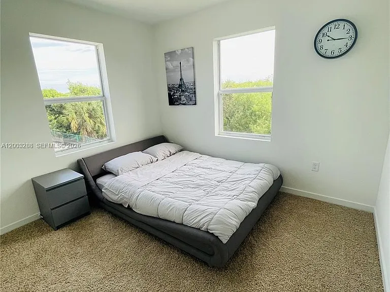 916 SE 19th St #916 — Photo 13
