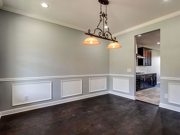 5th image of 516 McGrath Dr