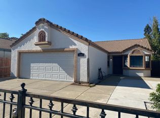 8767 Lemas Rd, Sacramento, CA 95828