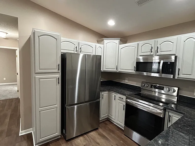 7648 Bridge Point Dr — Photo 10
