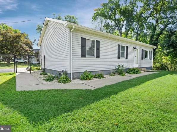 3914 Chestnut St, Wilmington, DE 19808