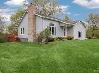 12140 Stony Creek Rd, Milan, MI 48160