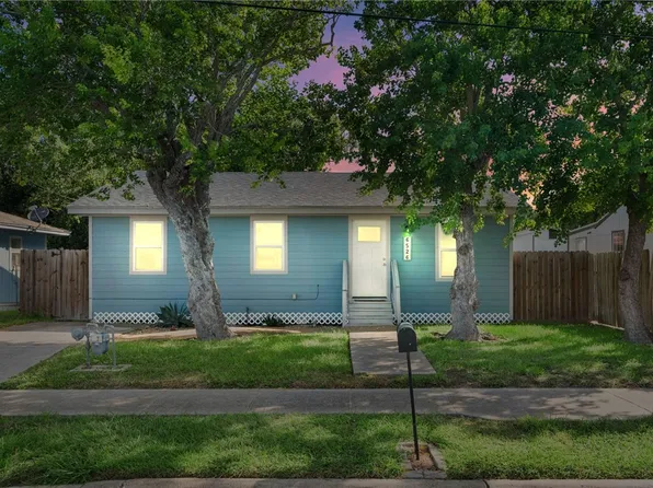 6526 Birmingham St, Corpus Christi, TX 78414