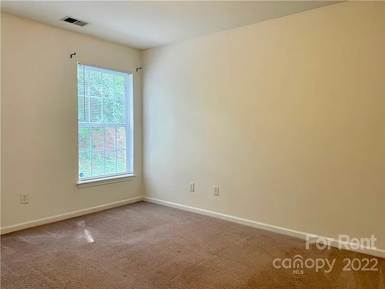 129 Winding Canyon Dr — Photo 13