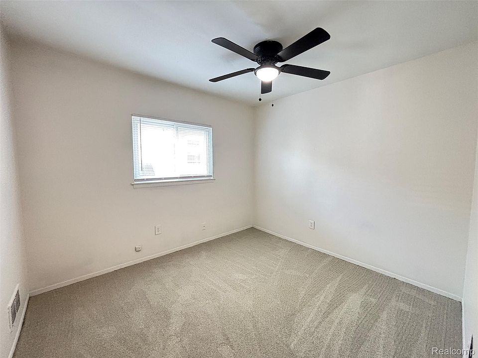 1026 E Evelyn Ave, photo 16
