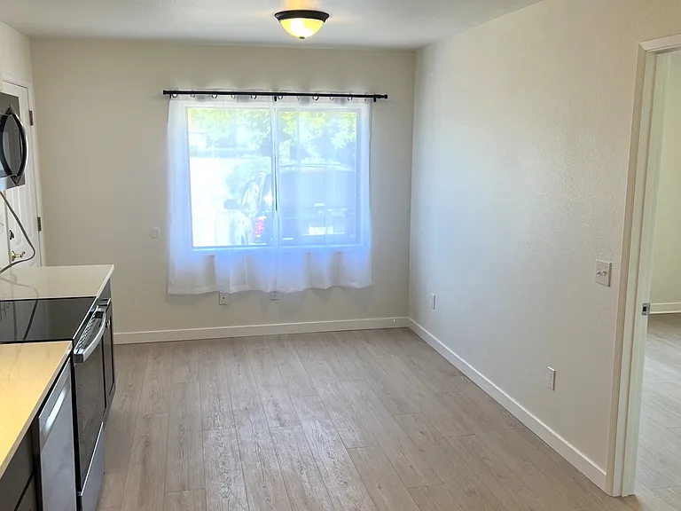 6910 SE Pardee St #B — Photo 11