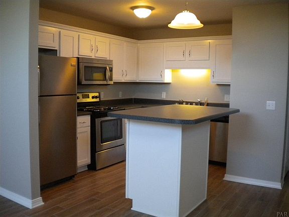 3rd image of 1340 Redwood Ln