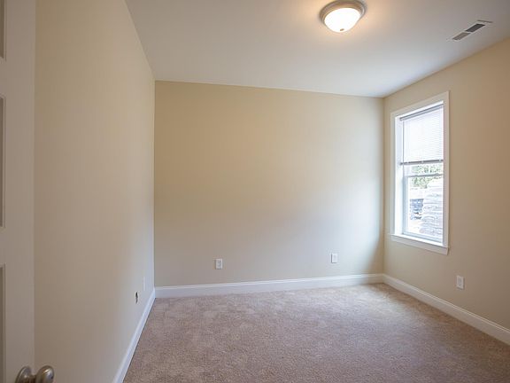2nd image of 331 Sequoia Dr