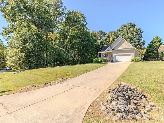 2nd image of 9008 Meredith Leigh Ln