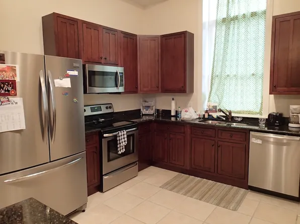 90 W Gay St, Waynesboro, PA 17268