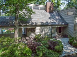 3690 Brinnington Rd, Charlottesville, VA 22901