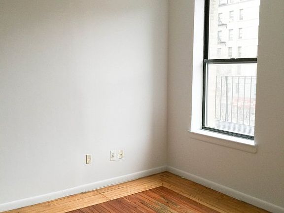 4th image of 1949 A C Powell Blvd APT C3