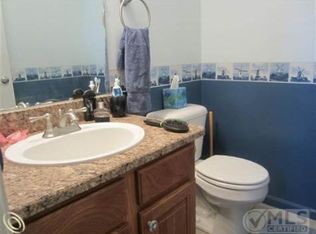 35421 Forest St, Wayne, MI 48184