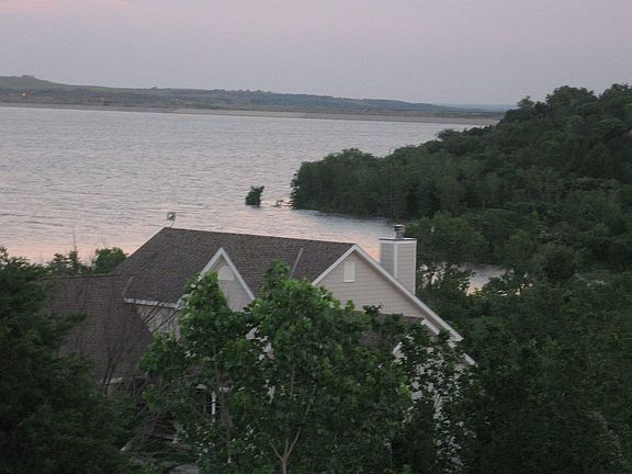 5th image of 5913 Stony Brook Dr
