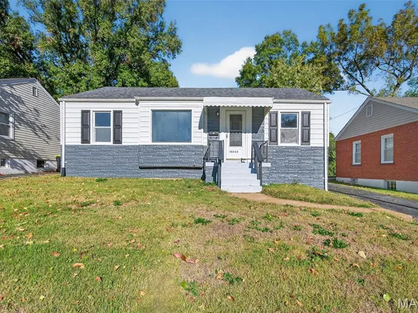 10335 Saint Joan Ln, Saint Ann, MO 63074