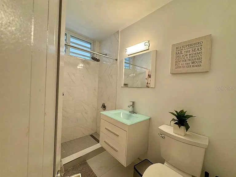 54 Kings Ct #2B — Photo 9