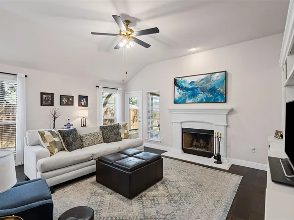 2803 River Ridge Ct, Granbury, TX 76048