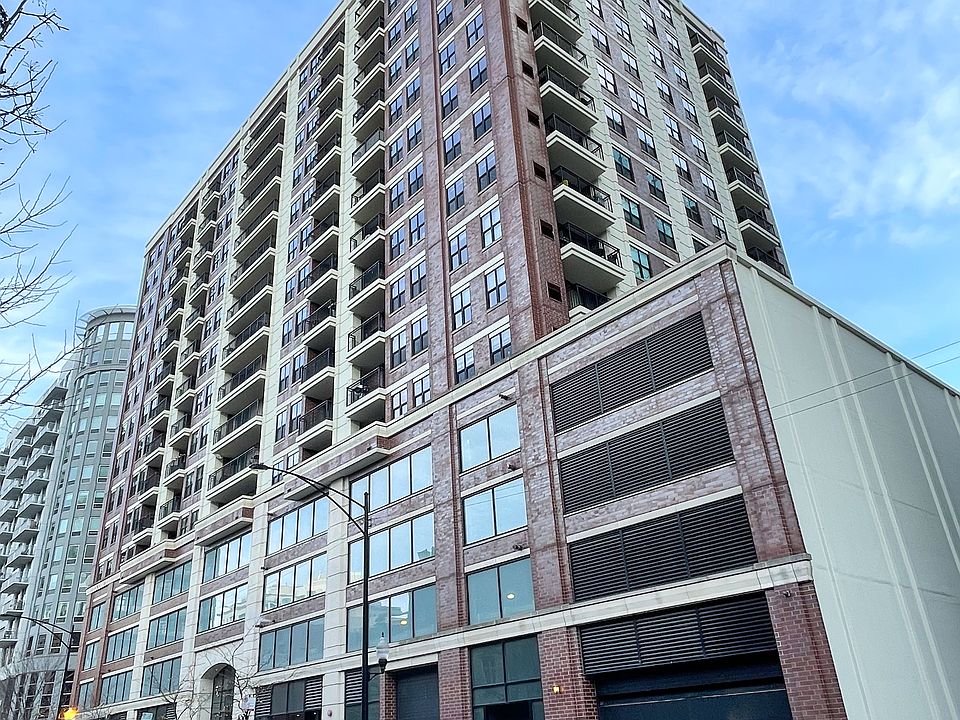 1st image of 451 W Huron St Unit 709