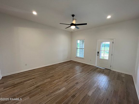 2nd image of 107 Spruce Ridge Ln