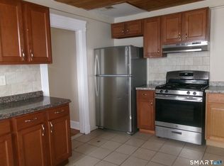 182 Oak St, Waterbury, CT 06704