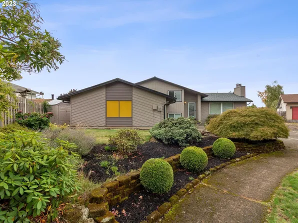 1535 NW Willowbrook Ct, Gresham, OR 97030