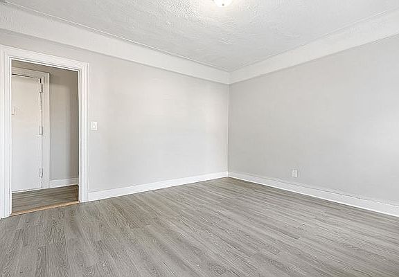 3rd image of 7402 Bay Pkwy APT C1