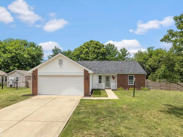 668 Appaloosa Dr, Bargersville, IN 46106