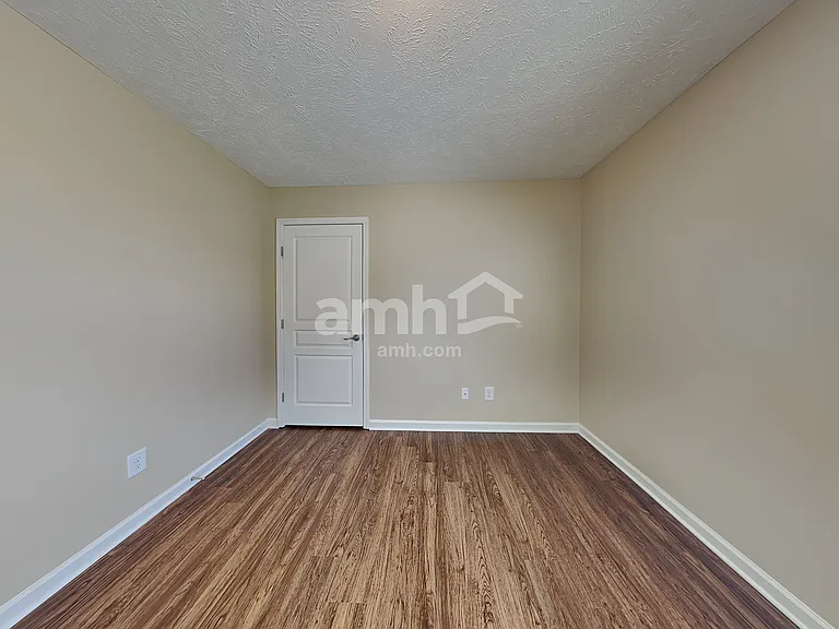 1287 Wentworth Dr — Photo 14