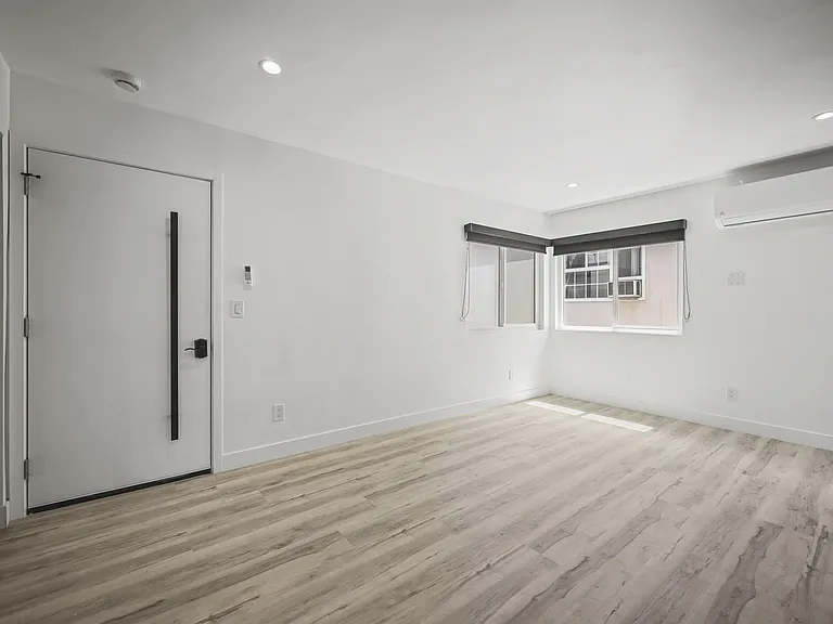 111 N Normandie Ave #N — Photo 6