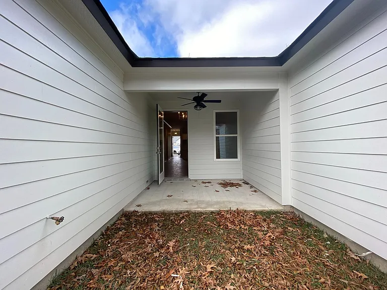 17530 Comfort Blvd — Photo 12