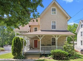 328 Locust Ave #1, Ardmore, PA 19003