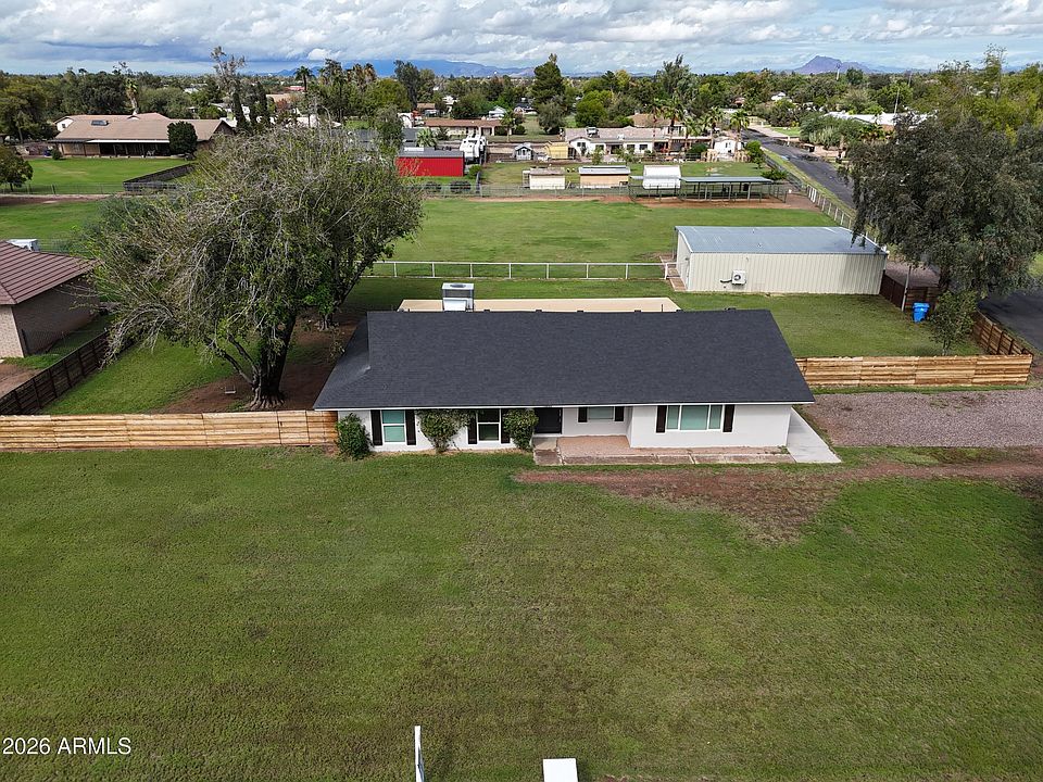 1st image of 1000 E HOUSTON Avenue
