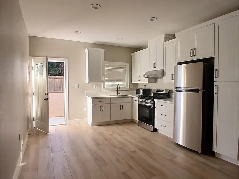1133 N Earl Pl #B — Photo 13