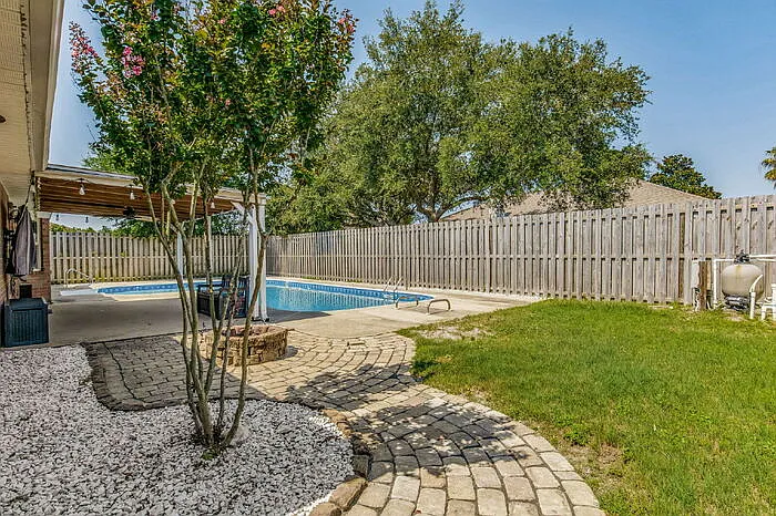907 Catskill Ln — Photo 63